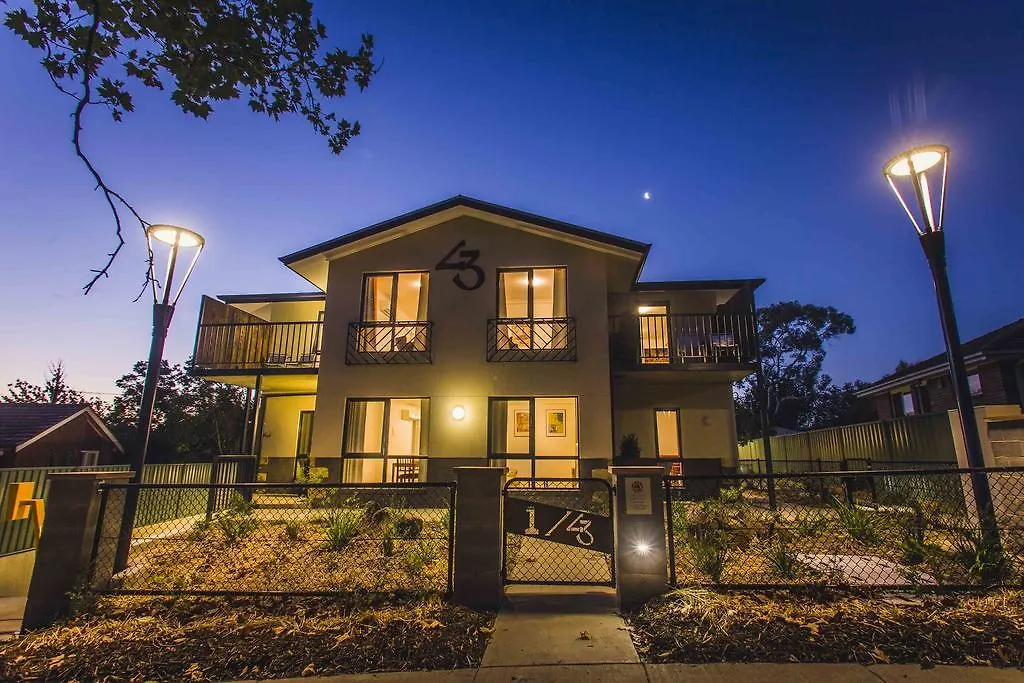 **** Aparthotel One Of A Kind Apartments Canberra Australia