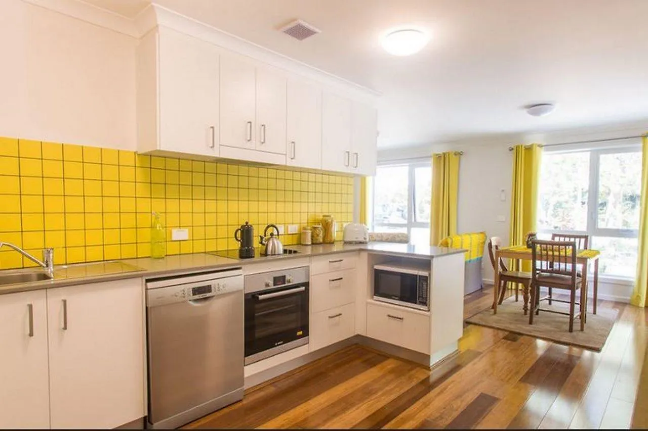 **** Aparthotel One Of A Kind Apartments Canberra Australia