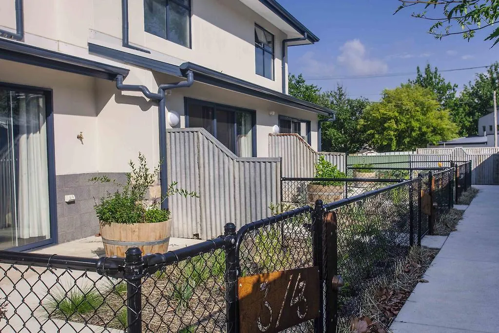 Aparthotel One Of A Kind Apartments Canberra