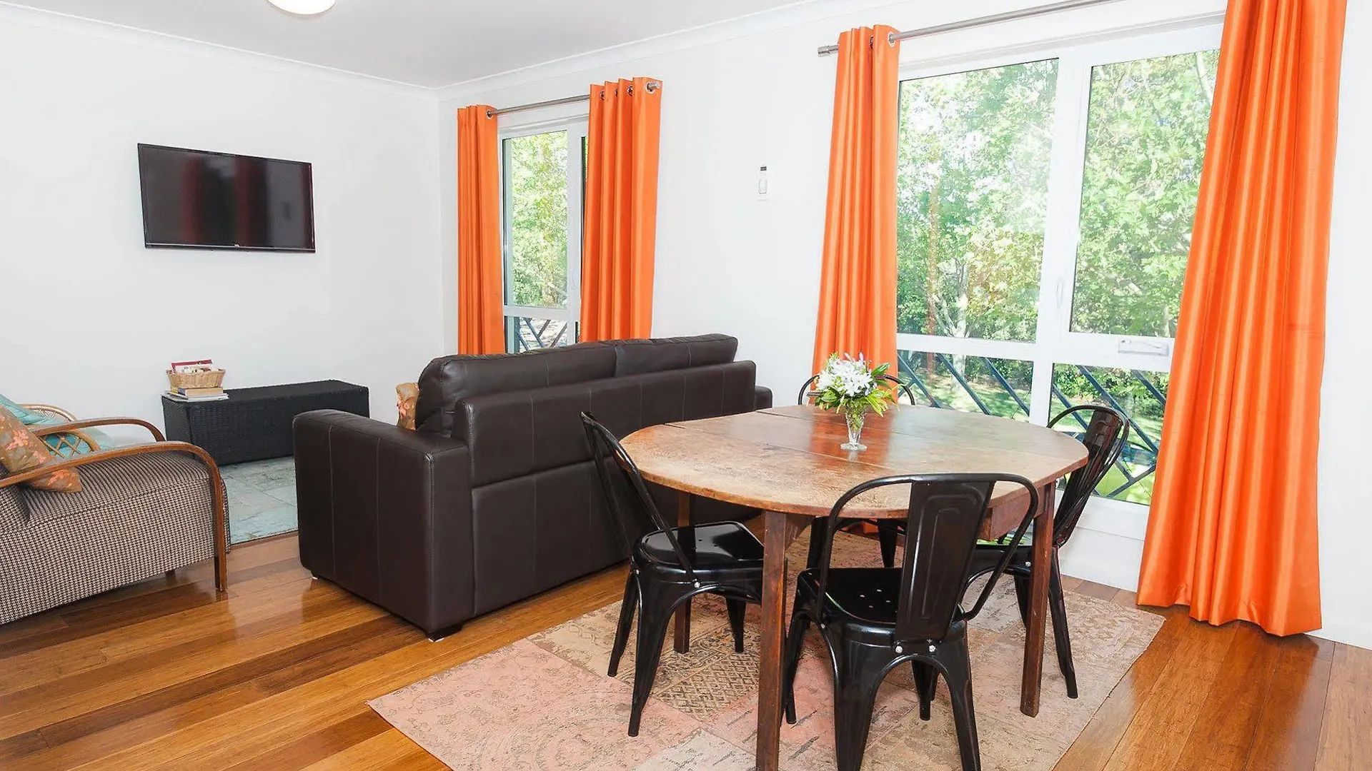 One Of A Kind Apartments Canberra Aparthotel