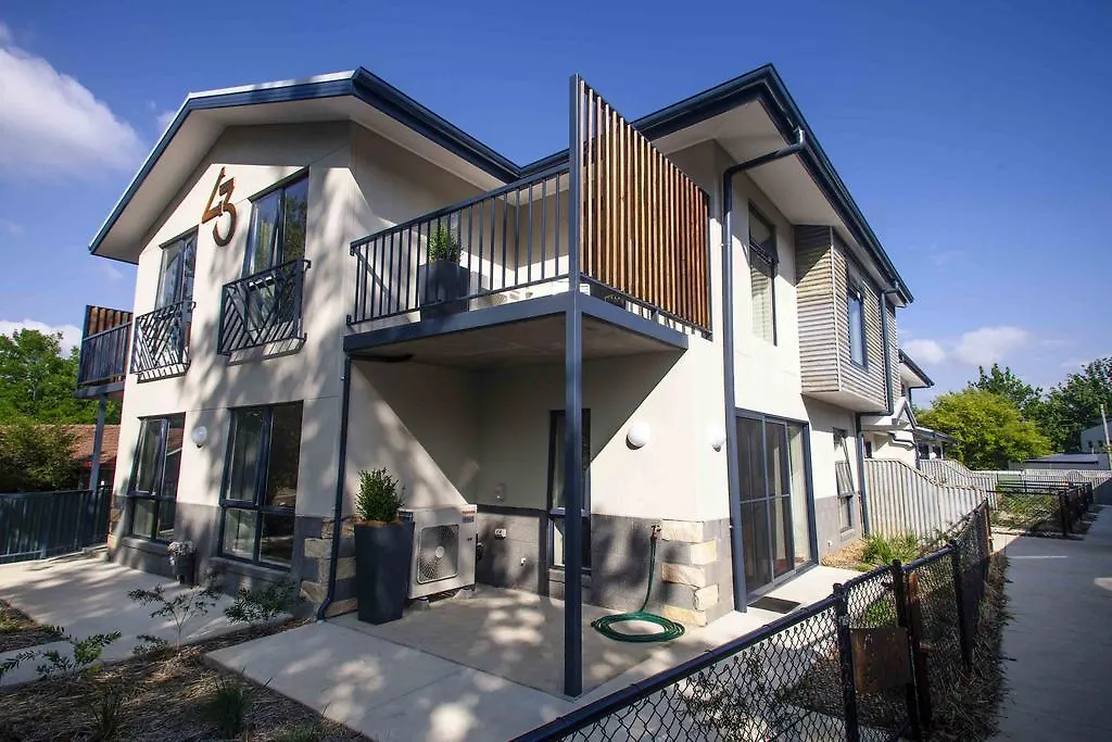One Of A Kind Apartments Canberra 4*,