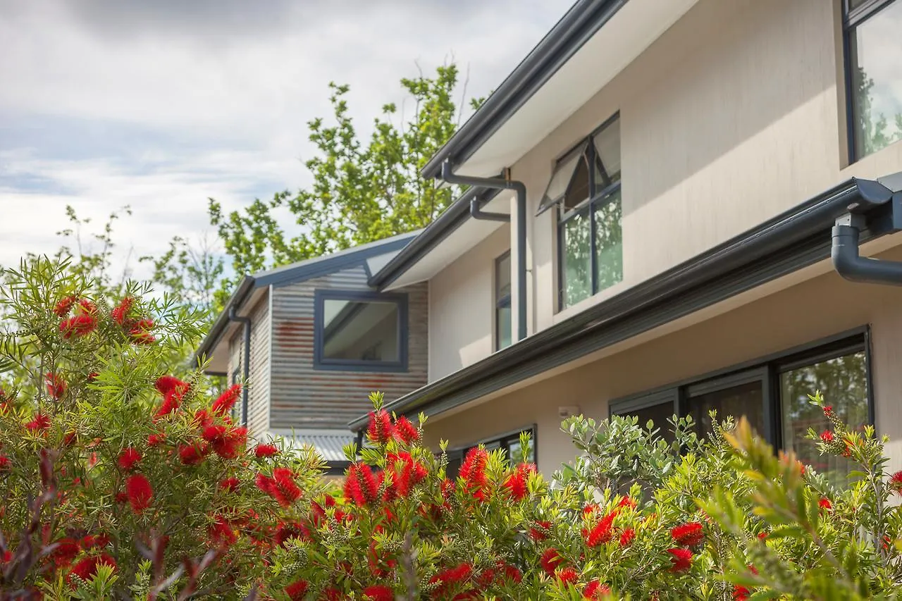 **** Aparthotel One Of A Kind Apartments Canberra Australia